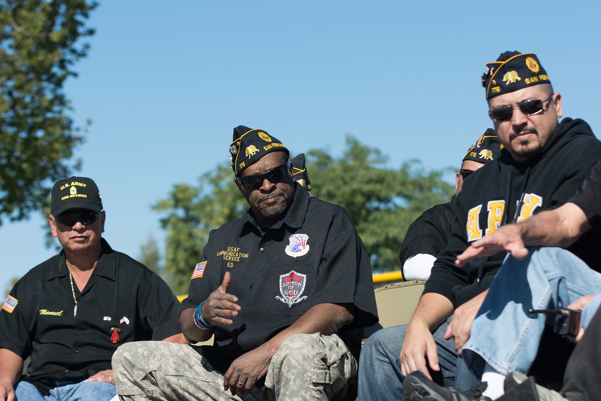 Image of veterans sitting together Image of veterans sitting together